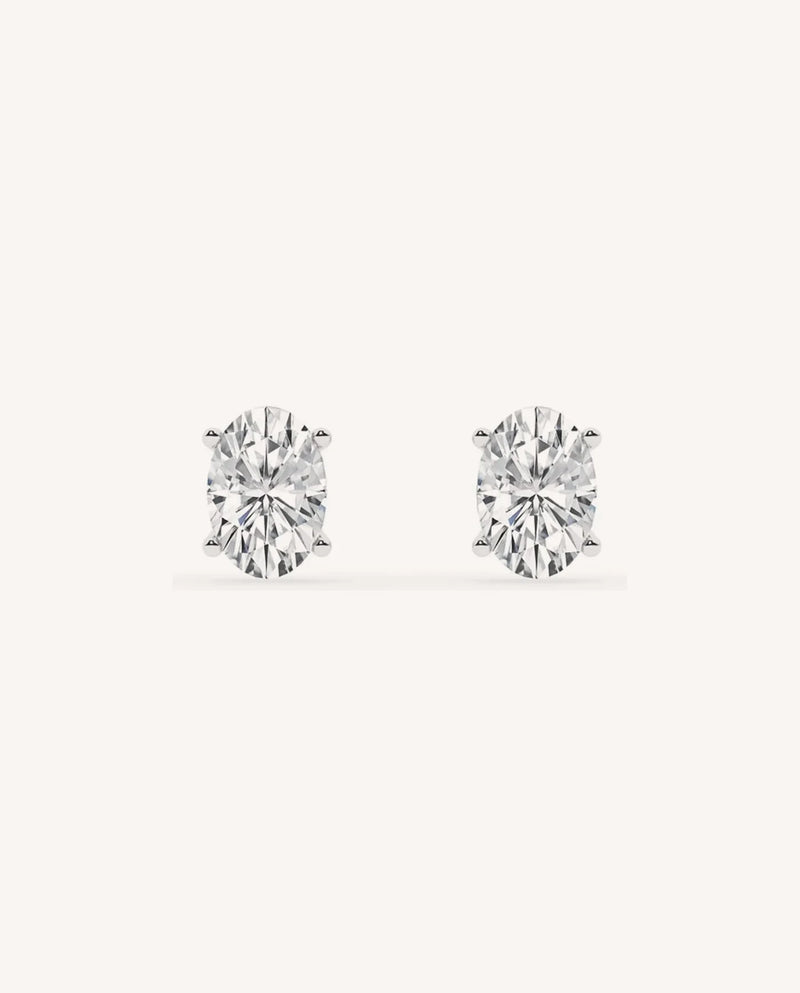 Lab Grown Diamond Oval Stud Earring
